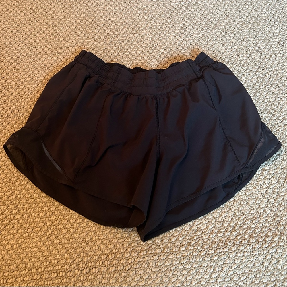 Lululemon shorts // Hotty hot low rise shorts
